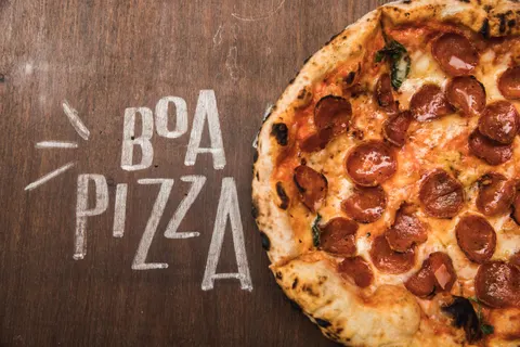 خلفية بيتزا بدقة 4K · food · 3840×2560
