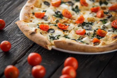 Pizza 4K Wallpaper · food · 3840×2563