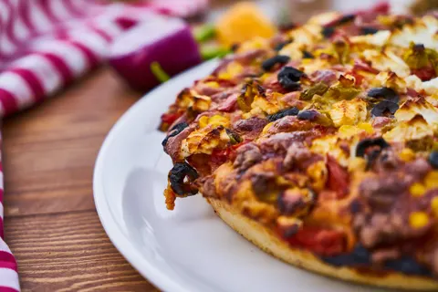 خلفية بيتزا بدقة 4K · food · 3840×2561