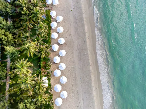 Beach from Above 4K Wallpaper · ocean · 3840×2880