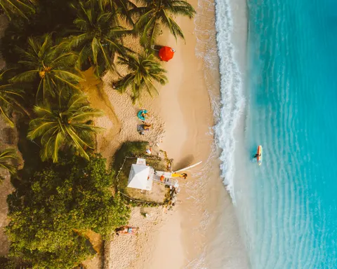 Beach from Above 4K Wallpaper · ocean · 3840×3072