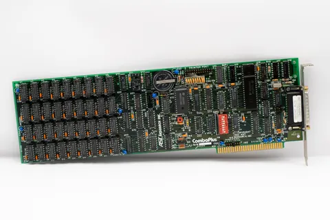 Circuit Board 4K Wallpaper · technology · 3840×2560