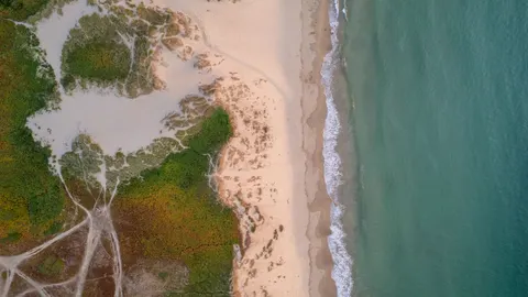 沙灘航拍 4K桌布 · ocean · 3840×2157