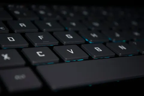RGBキーボード 4K壁紙 · technology · 3840×2560