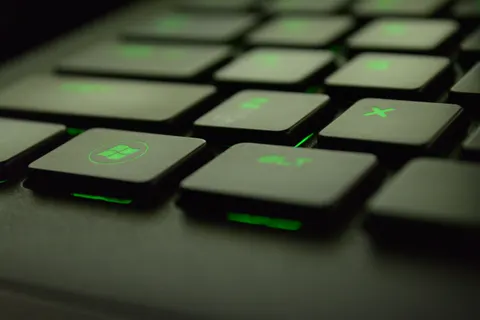 आरजीबी कीबोर्ड 4K वॉलपेपर · technology · 3840×2560
