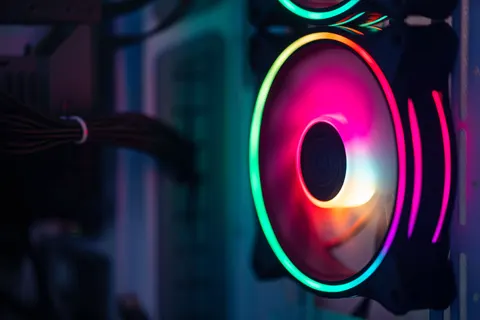 RGB 키보드 4K 배경화면 · technology · 3840×2561