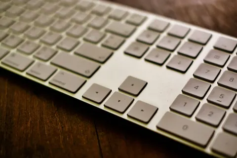 RGB键盘 4K壁纸 · technology · 3840×2560