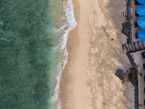 沙灘航拍 4K桌布 · ocean · 3840×2880