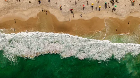 沙灘航拍 4K桌布 · ocean · 3840×2160