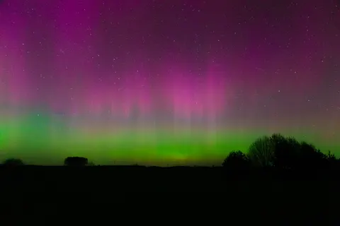 والپیپر شفق قطبی با کیفیت 4K · nature · 3840×2560