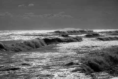 Hình nền Biển Động 4K · ocean · 3840×2560