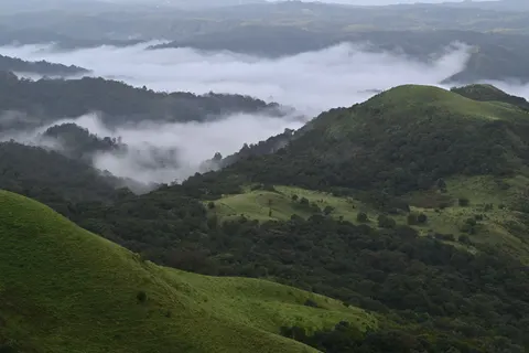 Green Hills 4K Wallpaper · nature · 3840×2563