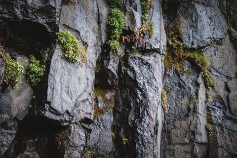 Stone Wall 4K Wallpaper · textures · 3840×2560
