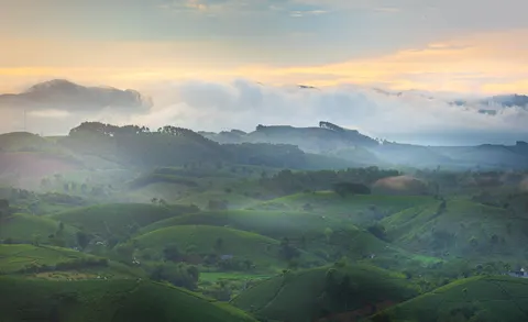 Green Hills 4K Wallpaper · nature · 3840×2348