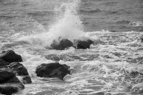 Papel de parede Mar Tempestuoso 4K · ocean · 3840×2560