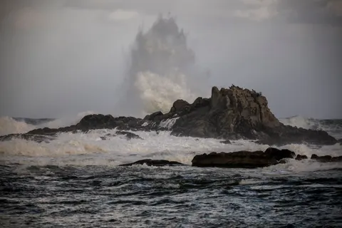 Hình nền Biển Động 4K · ocean · 3840×2560