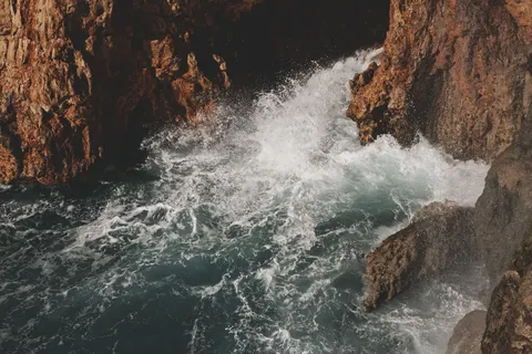 Papel de parede Mar Tempestuoso 4K · ocean · 3840×2561
