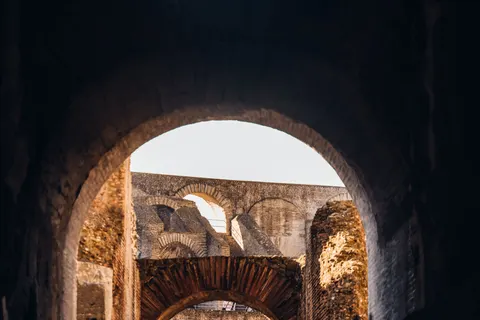 Colosseum 4K Wallpaper · travel · 3840×2561