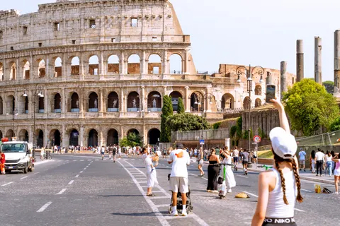 Colosseum 4K Wallpaper · travel · 3840×2560