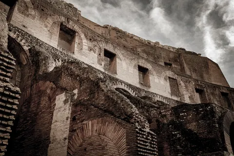Colosseum 4K Wallpaper · travel · 3840×2561