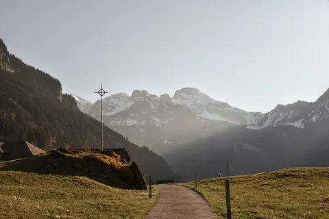 والپیپر روستای آلپی با کیفیت 4K · travel · 3840×2563