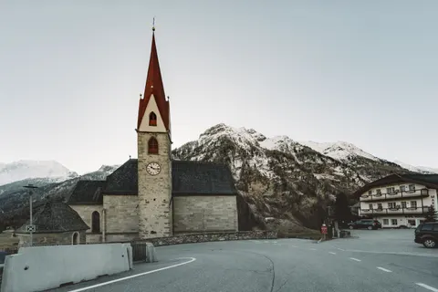 Alpine Village 4K Wallpaper · travel · 3840×2560