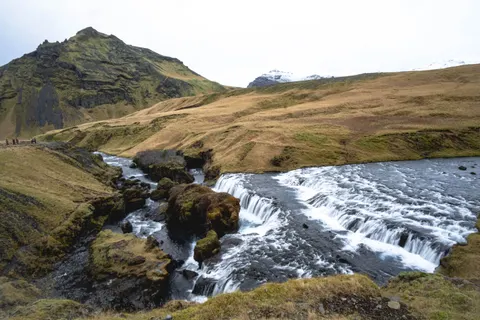 Iceland Falls 4K Wallpaper · waterfall · 3840×2560