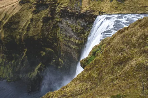 Iceland Falls 4K Wallpaper · waterfall · 3840×2560