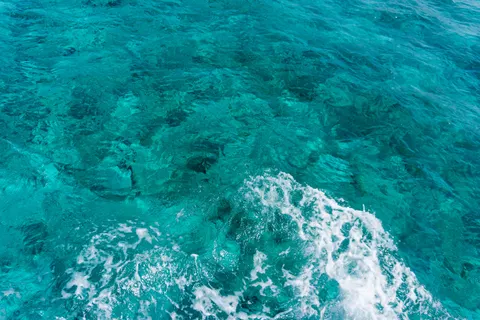 Обои Прозрачная лагуна 4K · ocean · 3840×2560