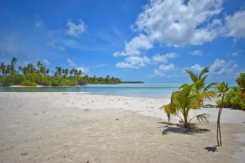 Klare Lagune 4K Hintergrundbild · ocean · 3840×2560