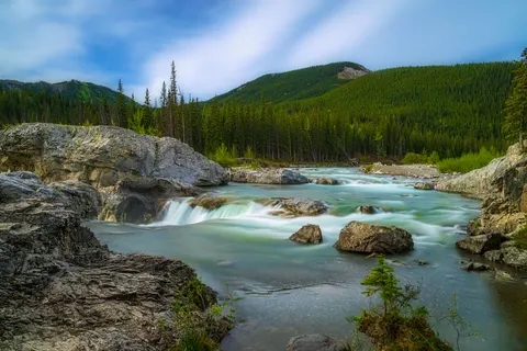 Wasserfall 4K Hintergrundbild · nature · 3840×2560