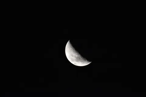 Moon Craters 4K Wallpaper · space · 3840×2560