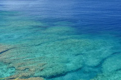 Обои Прозрачная лагуна 4K · ocean · 3840×2560