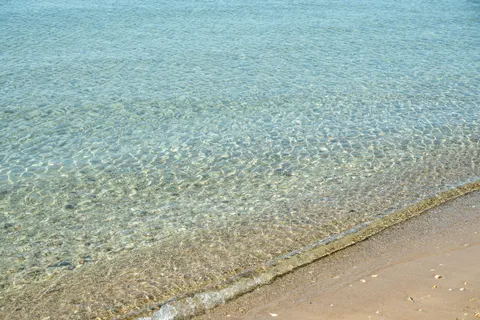 清澈泻湖 4K壁纸 · ocean · 3840×2560