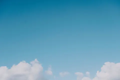 Pastel Gökyüzü 4K Duvar Kağıdı · minimal · 3840×2560