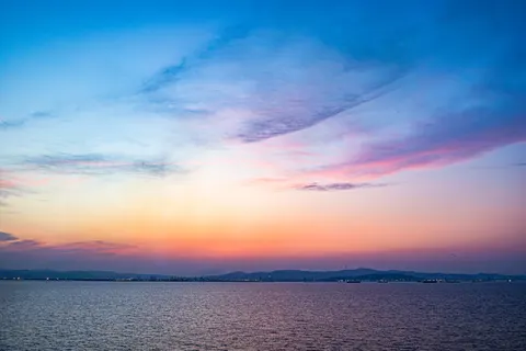 粉彩天空 4K壁纸 · minimal · 3840×2560