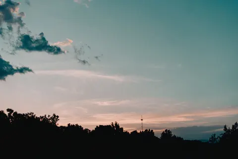 Pastel Gökyüzü 4K Duvar Kağıdı · minimal · 3840×2560