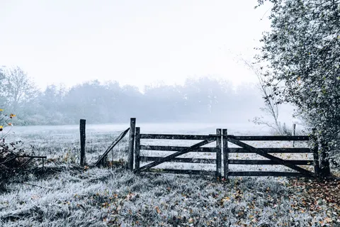 Hình nền Tối giản 4K · minimal · 3840×2560
