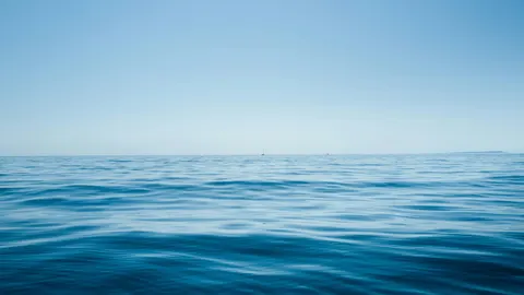 Fondo de pantalla Agua en calma 4K · minimal · 3840×2160