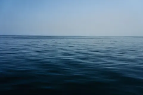 Обои Тихая вода 4K · minimal · 3840×2560