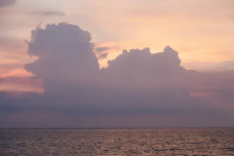 Pastel Clouds 4K Wallpaper · minimal · 3840×2560