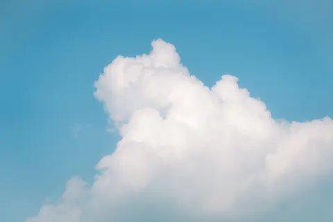 पेस्टल बादल 4K वॉलपेपर · minimal · 3840×2560