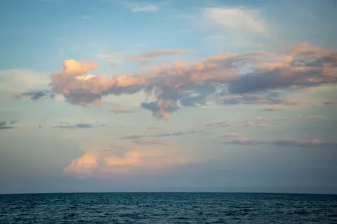 Hình nền Mây pastel 4K · minimal · 3840×2553