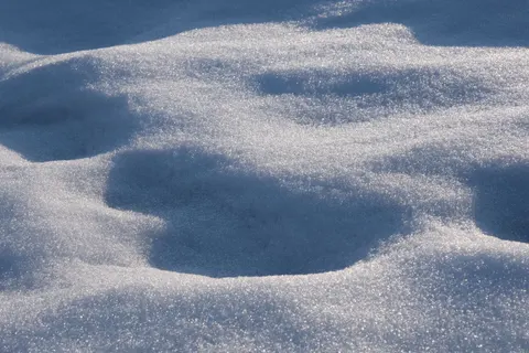 Kar Örtüsü 4K Duvar Kağıdı · minimal · 3840×2560
