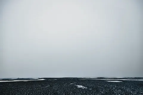 बर्फ़ का मैदान 4K वॉलपेपर · minimal · 3840×2560