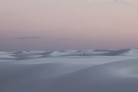 Dünen-Sonnenuntergang 4K Hintergrundbild · minimal · 3840×2560