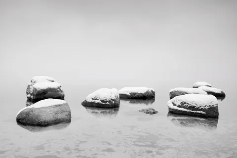 خلفية حجارة زن بدقة 4K · minimal · 3840×2560