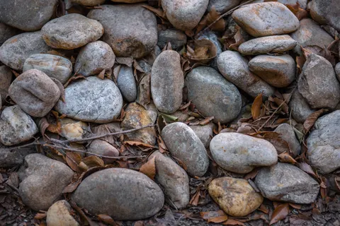 Zen Stones 4K Wallpaper · minimal · 3840×2563