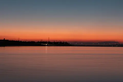 Hình nền Chân trời chuyển sắc 4K · minimal · 3840×2560