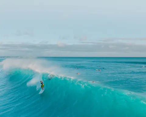 Hình nền Sóng Lướt Ván 4K · ocean · 3840×3072